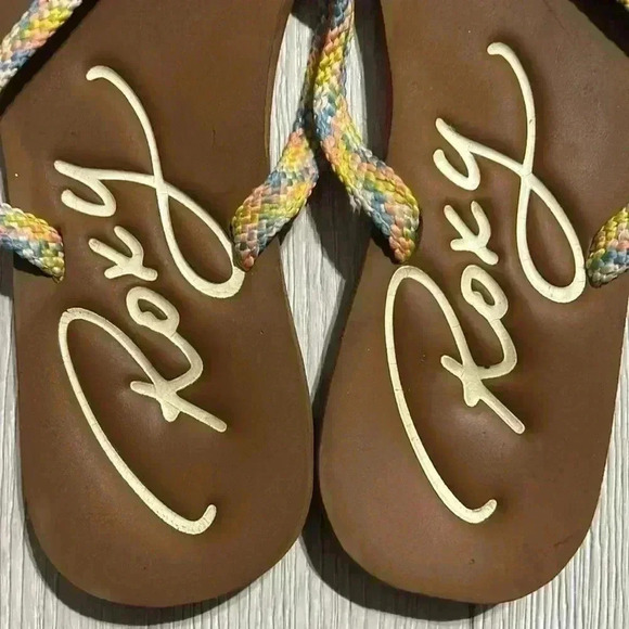 Roxy flip flops - Picture 2 of 4
